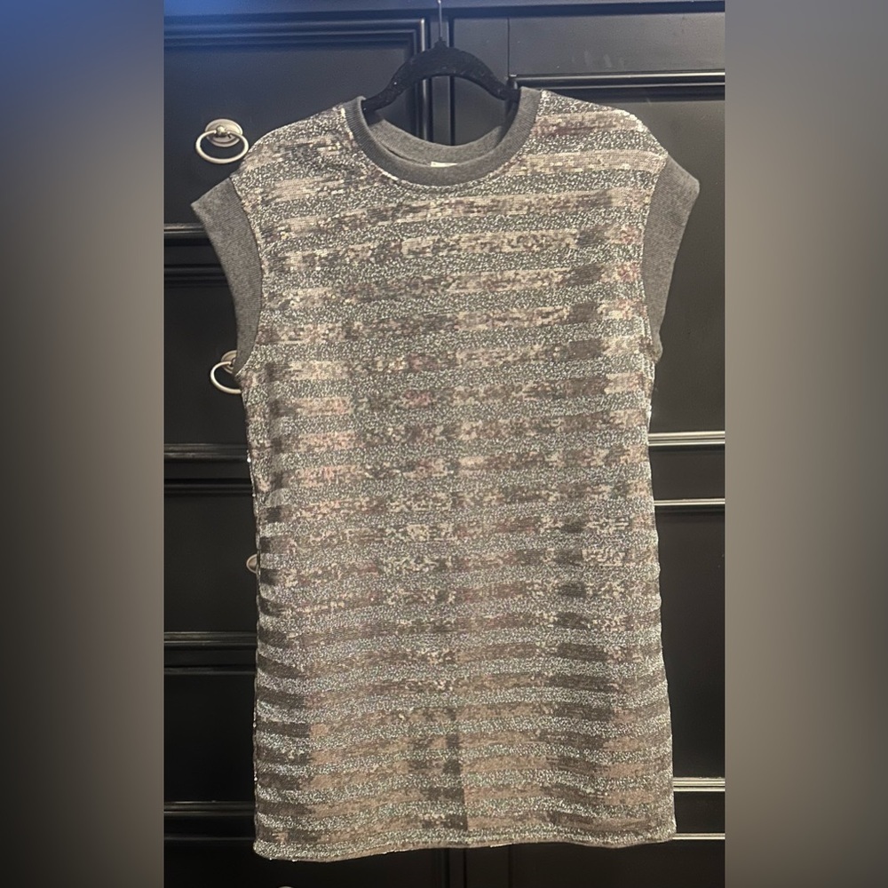 Veveret Sm Silver Sleeveless Dress